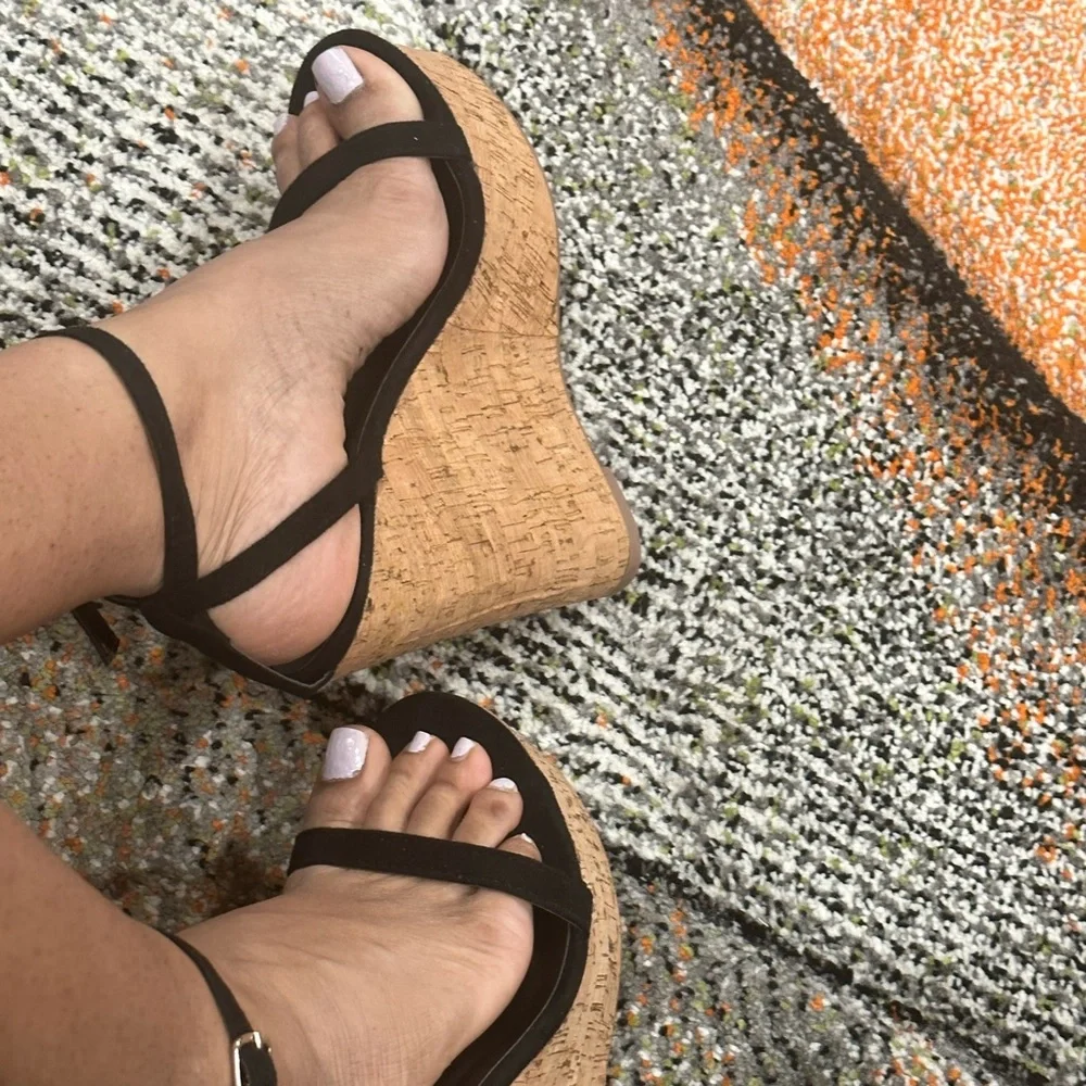 Fashionnova Something You Never Did Black Wedges - Picture 1 of 4